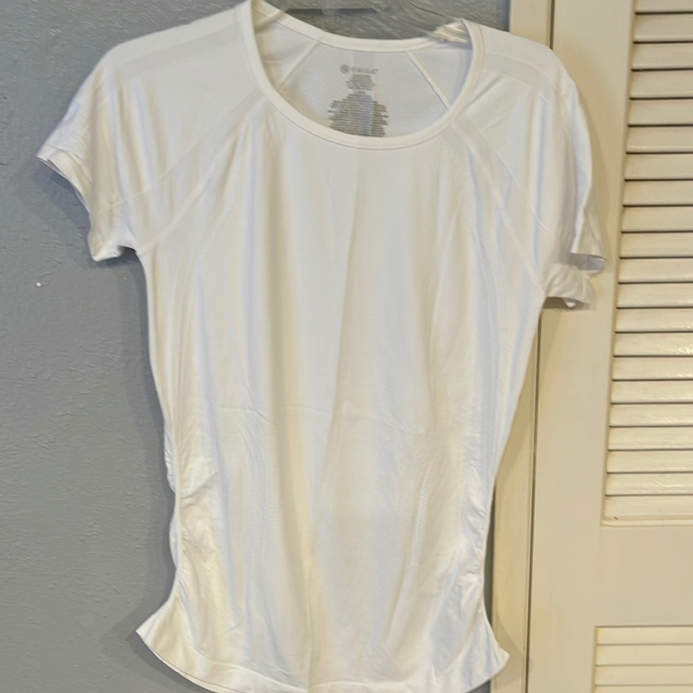 Gaiam stretchy yoga shirt